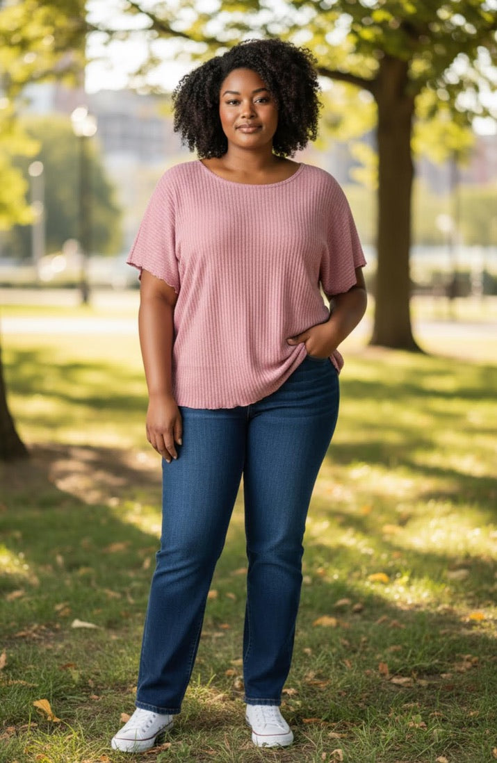 BLUSA ( UNITALLA ) LE QUEDA DE UN   ( MEDIANO  A  XL)