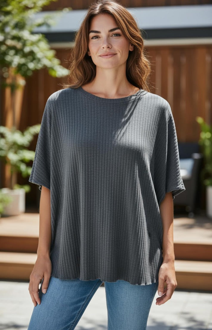 BLUSA ( UNITALLA ) LE QUEDA DE ( M A XL )